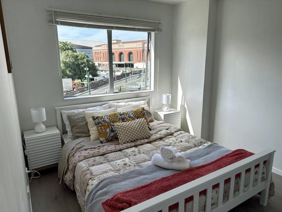 Immaculate 3 Bd 2 Bth Apartment -Free Carpark & Pool Auckland Exterior foto