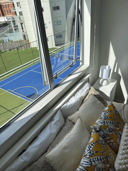 Immaculate 3 Bd 2 Bth Apartment -Free Carpark & Pool Auckland Exterior foto