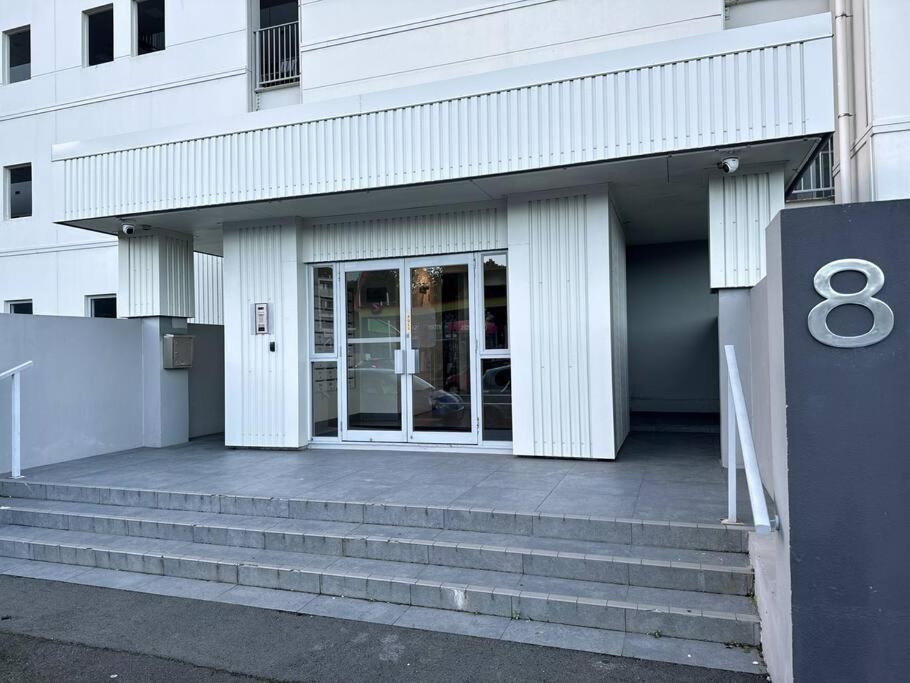 Immaculate 3 Bd 2 Bth Apartment -Free Carpark & Pool Auckland Exterior foto