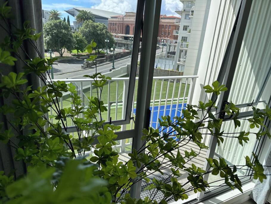 Immaculate 3 Bd 2 Bth Apartment -Free Carpark & Pool Auckland Exterior foto