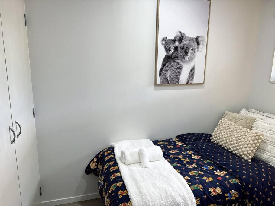 Immaculate 3 Bd 2 Bth Apartment -Free Carpark & Pool Auckland Exterior foto